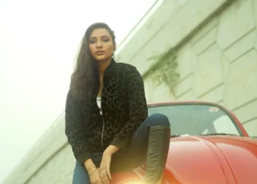 imgi_92_Nested_Sequence_01.00_00_02_22.Still001